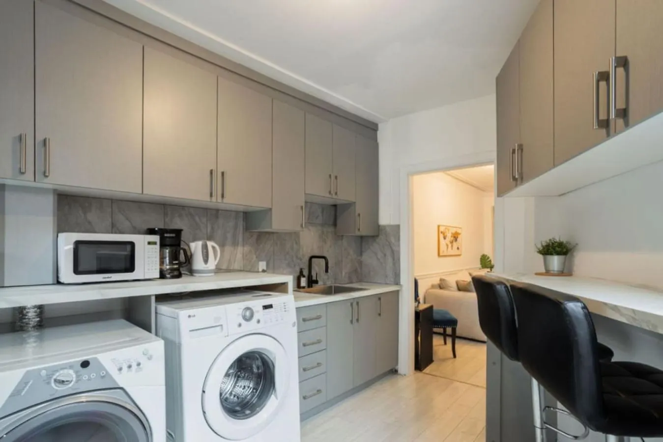 Grand Urban 4Br Luxe Loft In Griffintown Zd2 Apartment Montreal 0*,  Canada